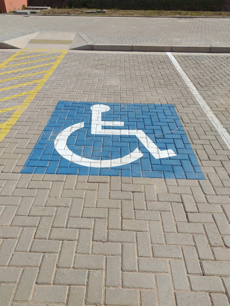 A acessibilidade em estacionamento como dever legal e princípio constitucional