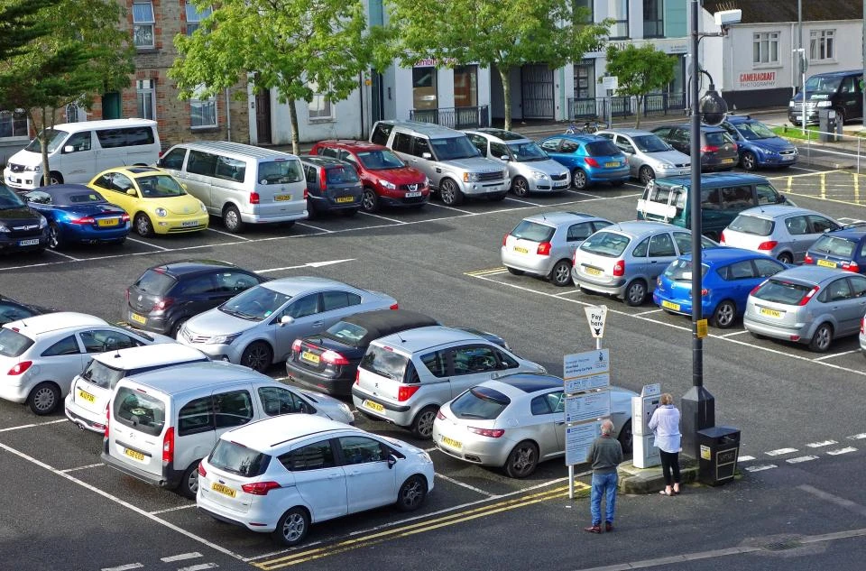 A cultura do automóvel moldou os estacionamentos americanos