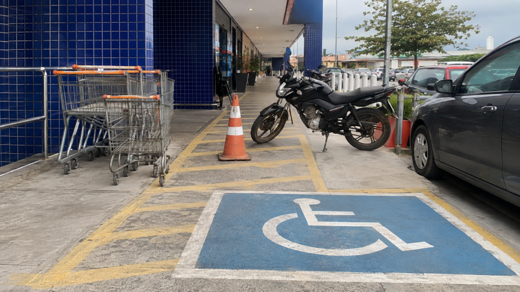 Ter rampas que existem, mas não resolvem o problema
